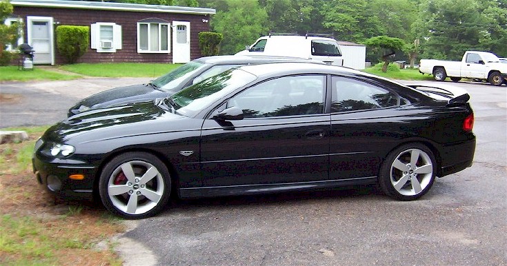 Black 2005 GTO