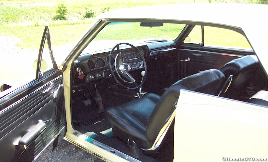 65 GTO Interior