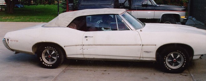 1968 GTO white side