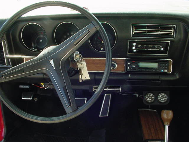 69 GTO dash