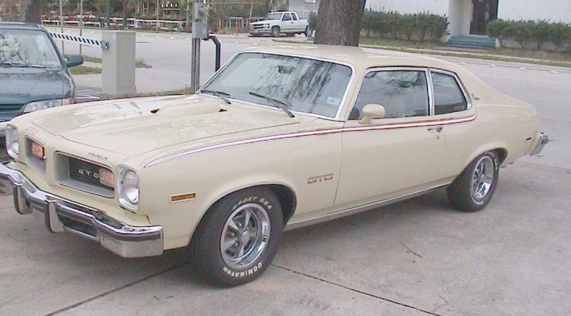 Biege 1974 GTO